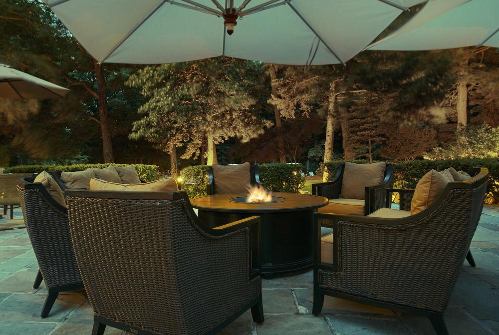 Hilton Westchester Rye Brook ภายนอก รูปภาพ