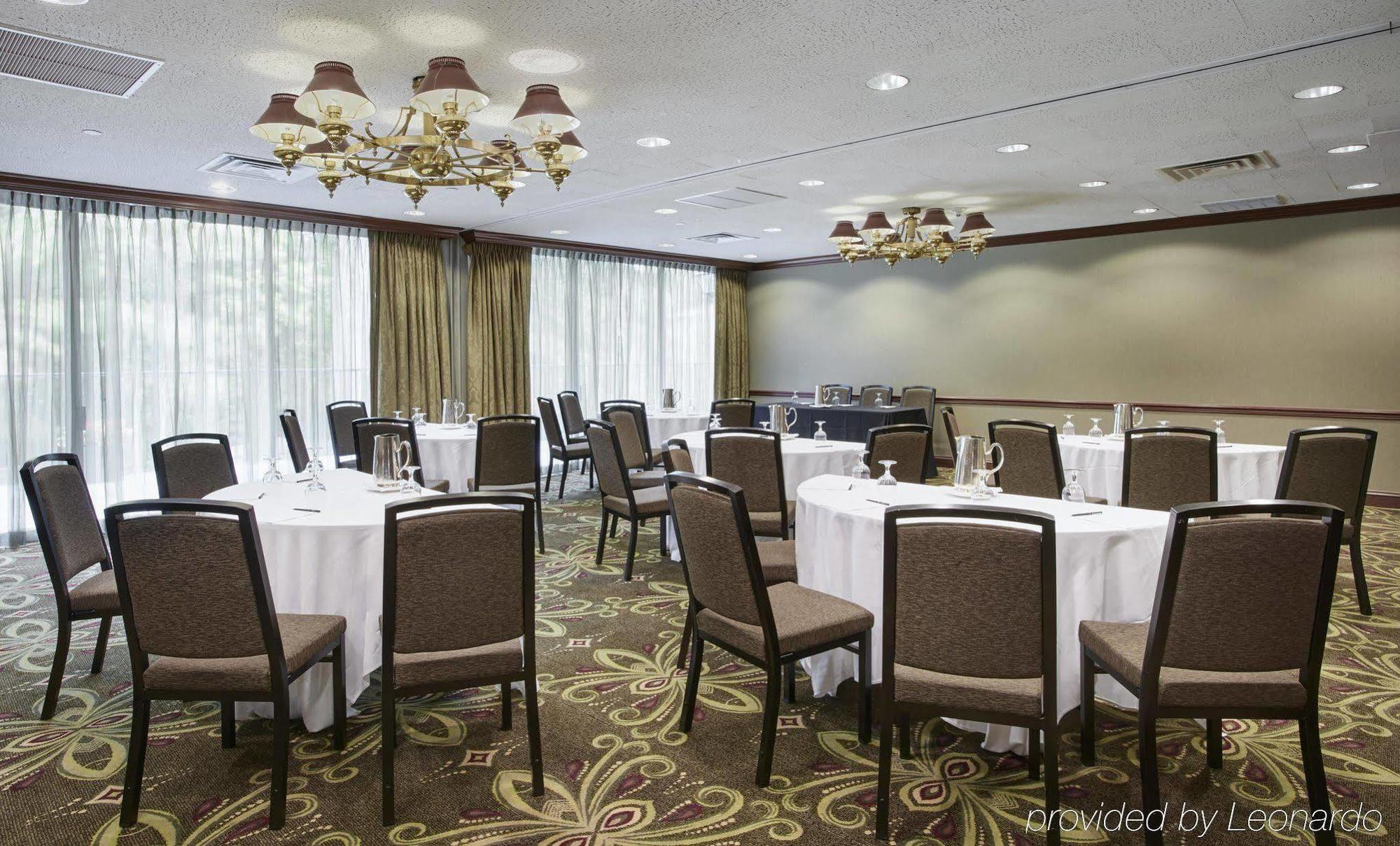 Hilton Westchester Rye Brook ภายนอก รูปภาพ