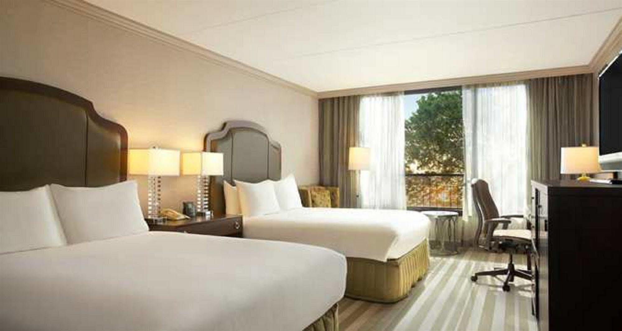 Hilton Westchester Rye Brook ภายนอก รูปภาพ