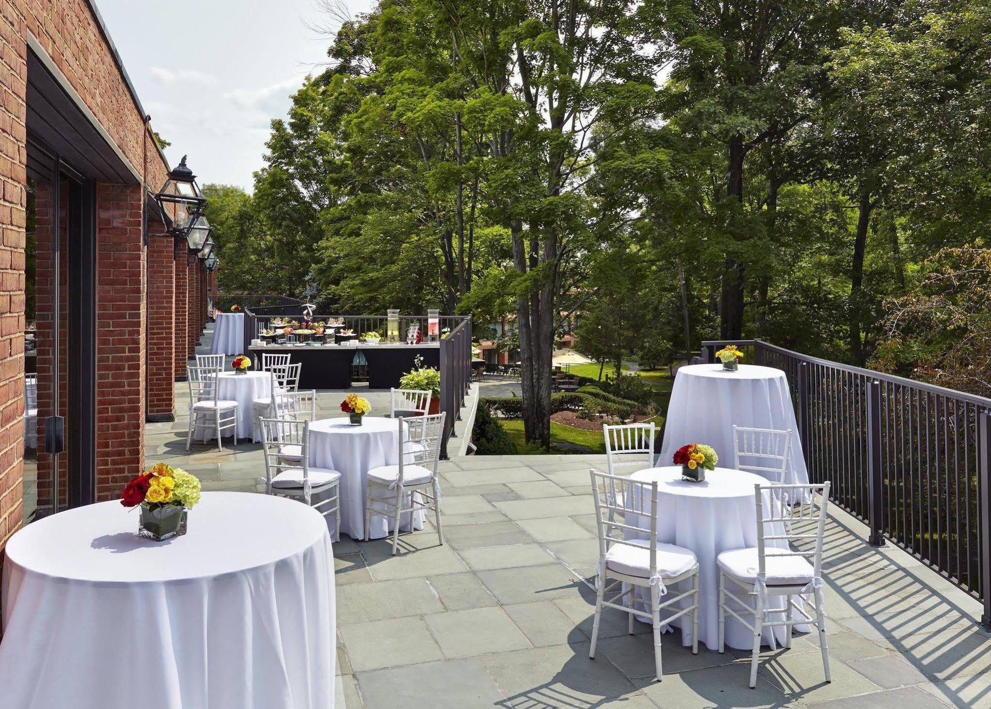 Hilton Westchester Rye Brook ภายนอก รูปภาพ