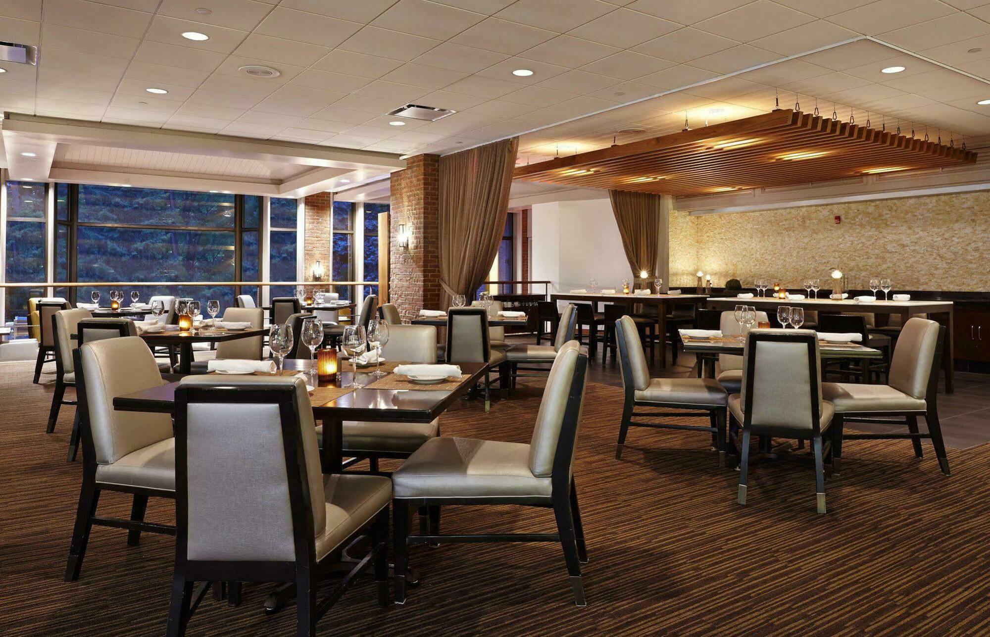 Hilton Westchester Rye Brook ภายนอก รูปภาพ